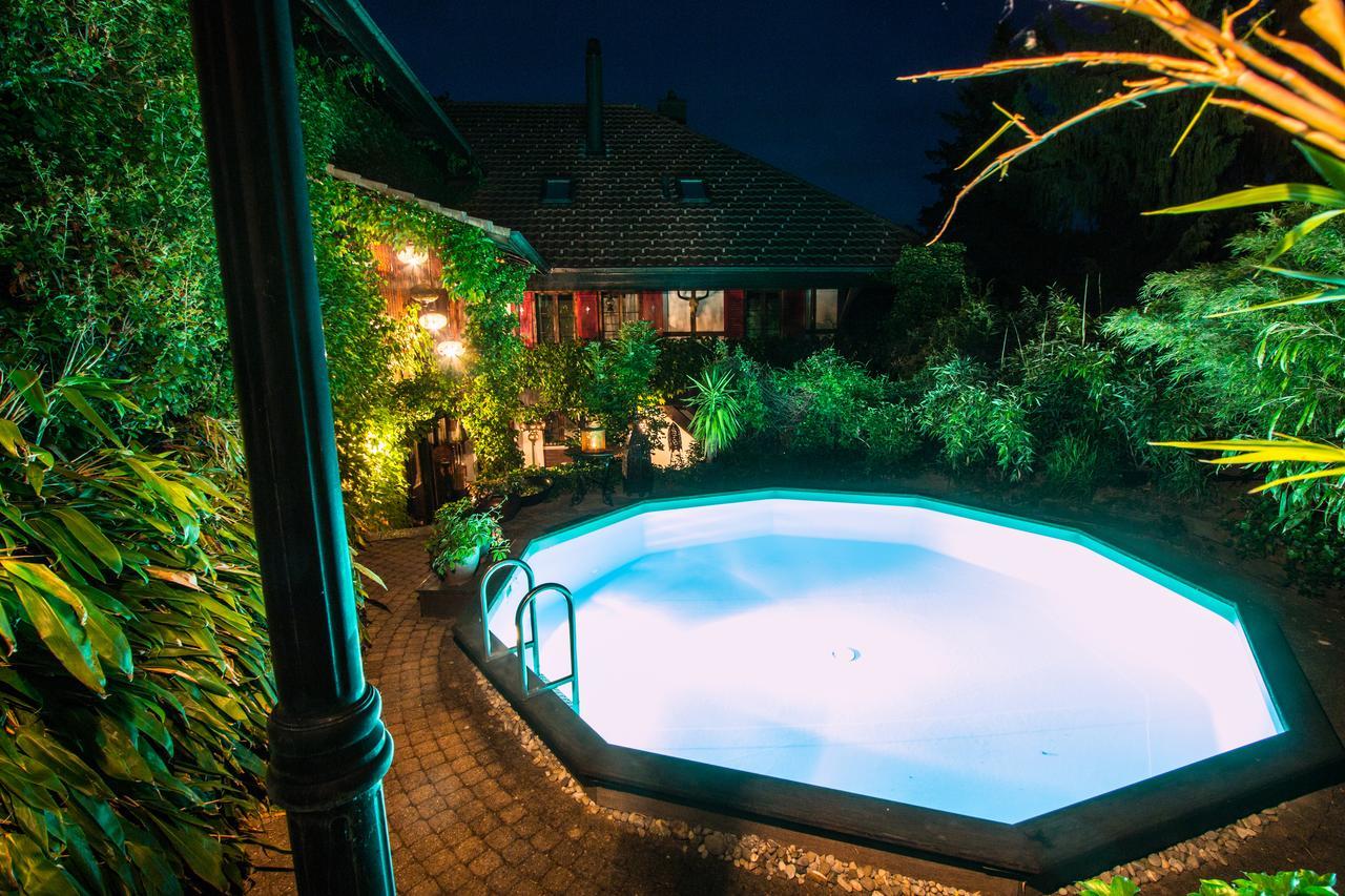 Bijou Hotel / Love And Romance Kallnach Pokoj fotografie