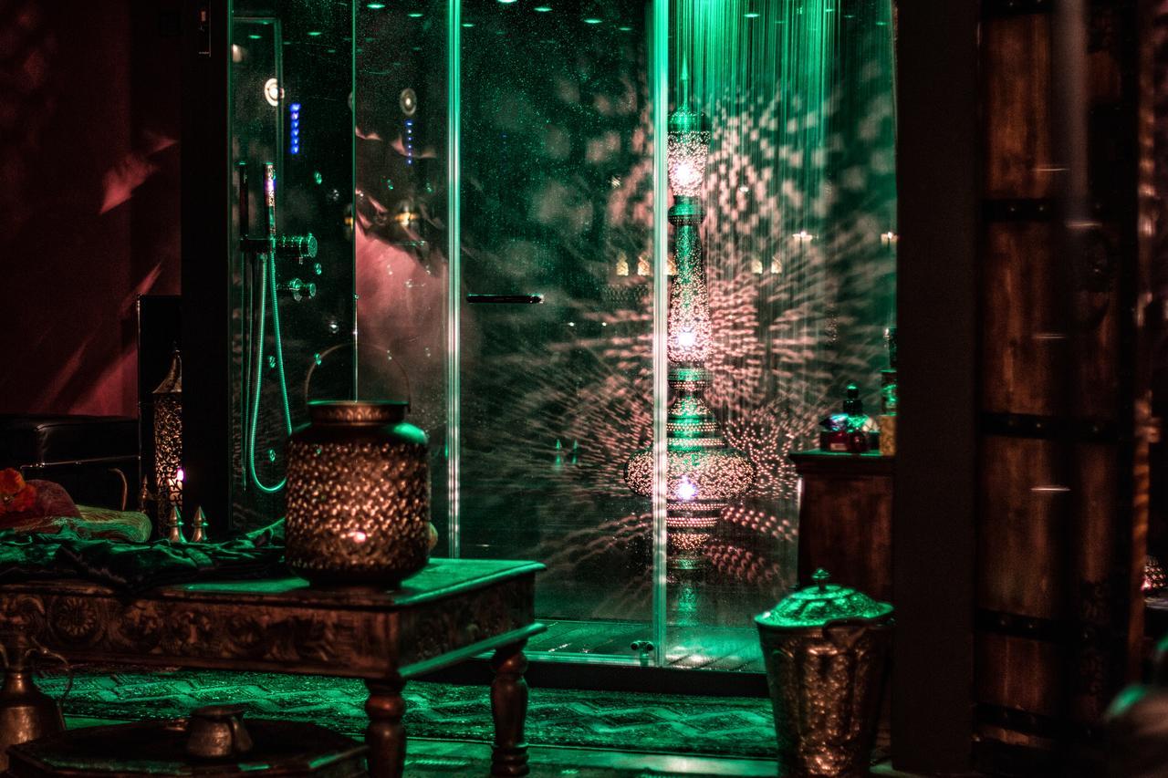 Bijou Hotel / Love And Romance Kallnach Pokoj fotografie